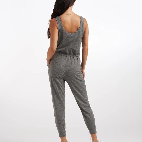 Vuori Lux Harem Jumpsuit - Grey - Size Small - Athlesiure wear- Activewear - Picture 3 of 9